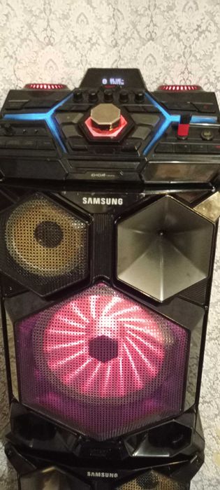 Samsung giga saud Rxd