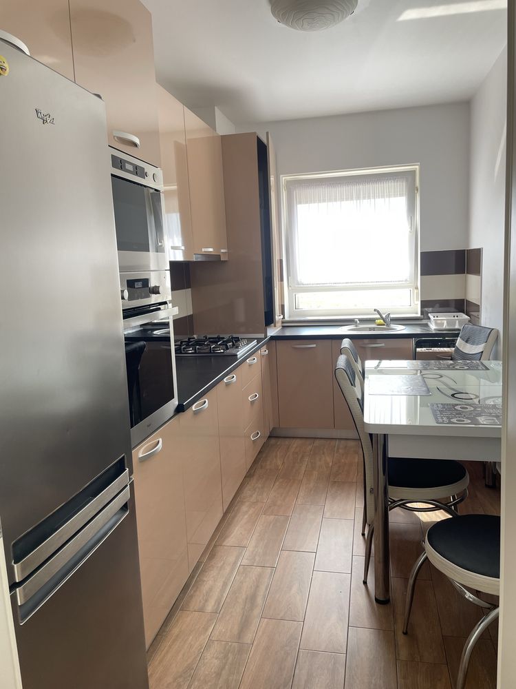 Apartament doua camere decomandat
