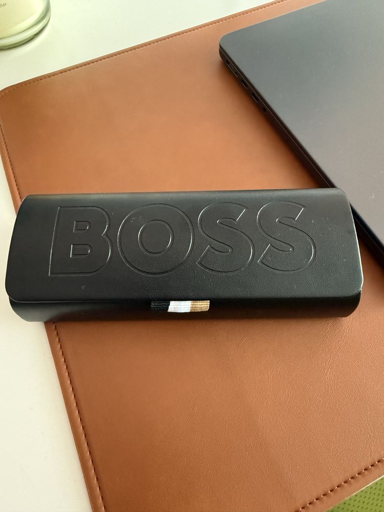 Слънчеви очила BOSS