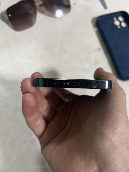 Iphone 12 pro 256gb arzon narxda, opisaniyani o'qing!!!