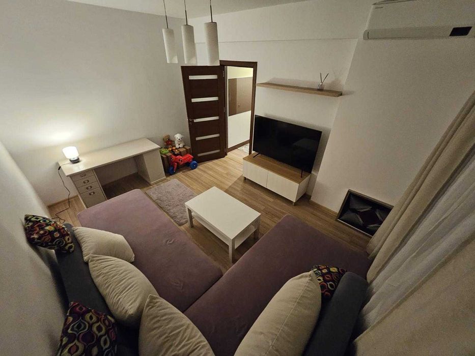 Proprietar inchiriez apartament 2 camere pe Strada Oituz 26