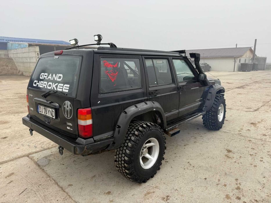 De vânzare Jeep Cherokee – Preparat Off-Road