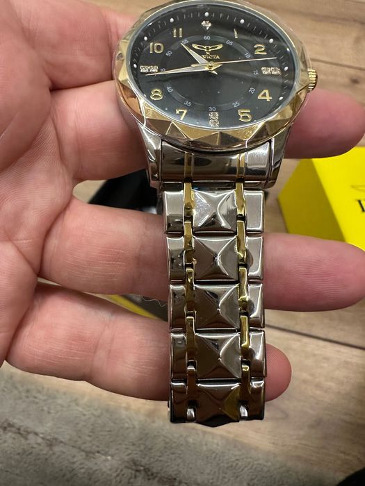 Часовник INVICTA