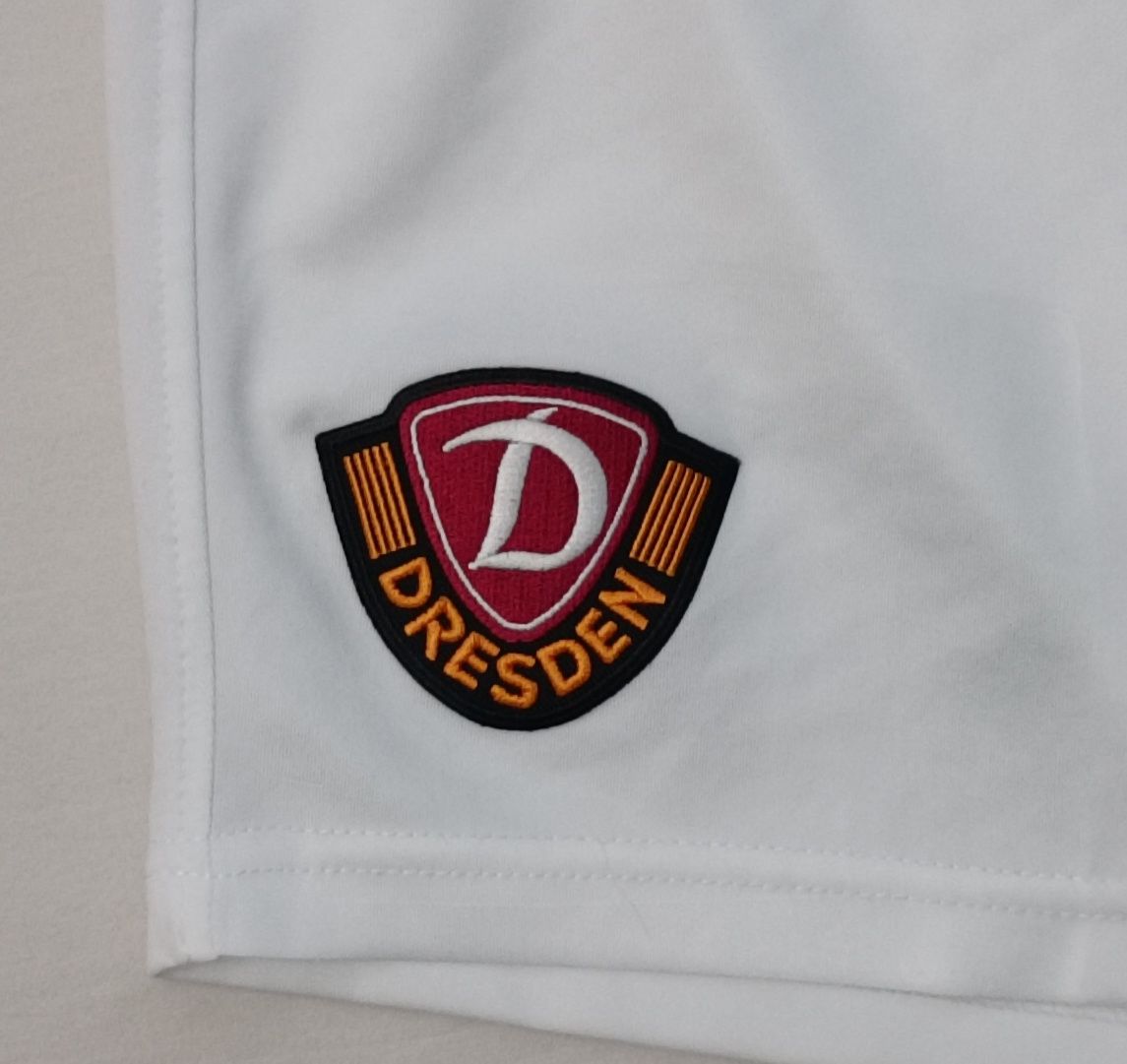 Nike DRI-FIT Dynamo Dresden Shorts оригинални гащета S Найк шорти