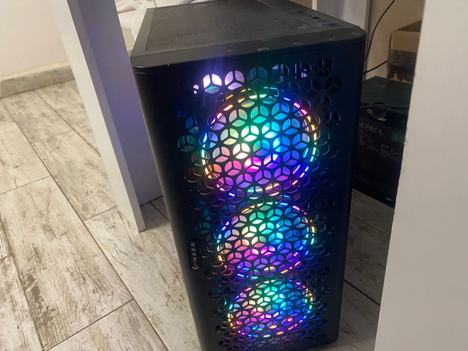 Calculator de gaming inaza