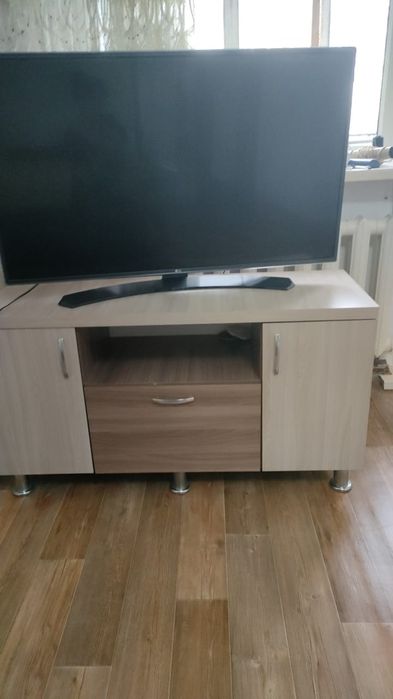Тумба под телевизор