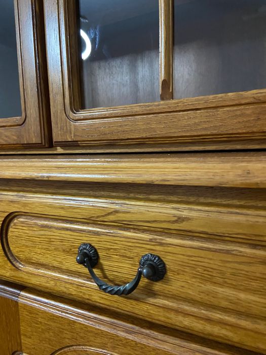 Bibliotecă din lemn