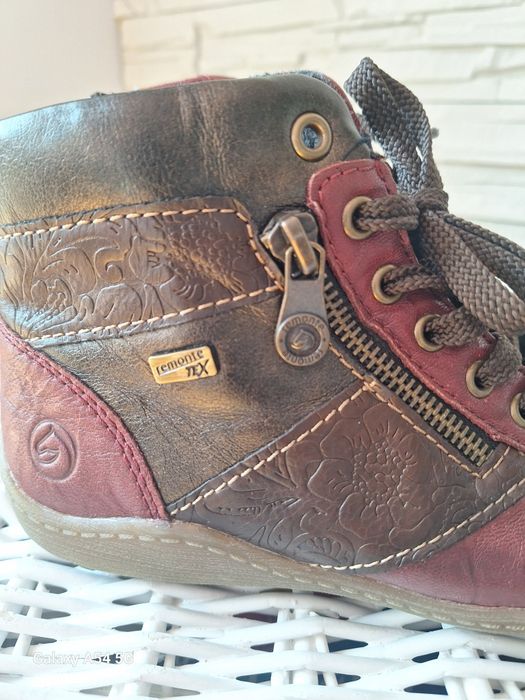 Дамски боти от естествена кожа" Remonte"