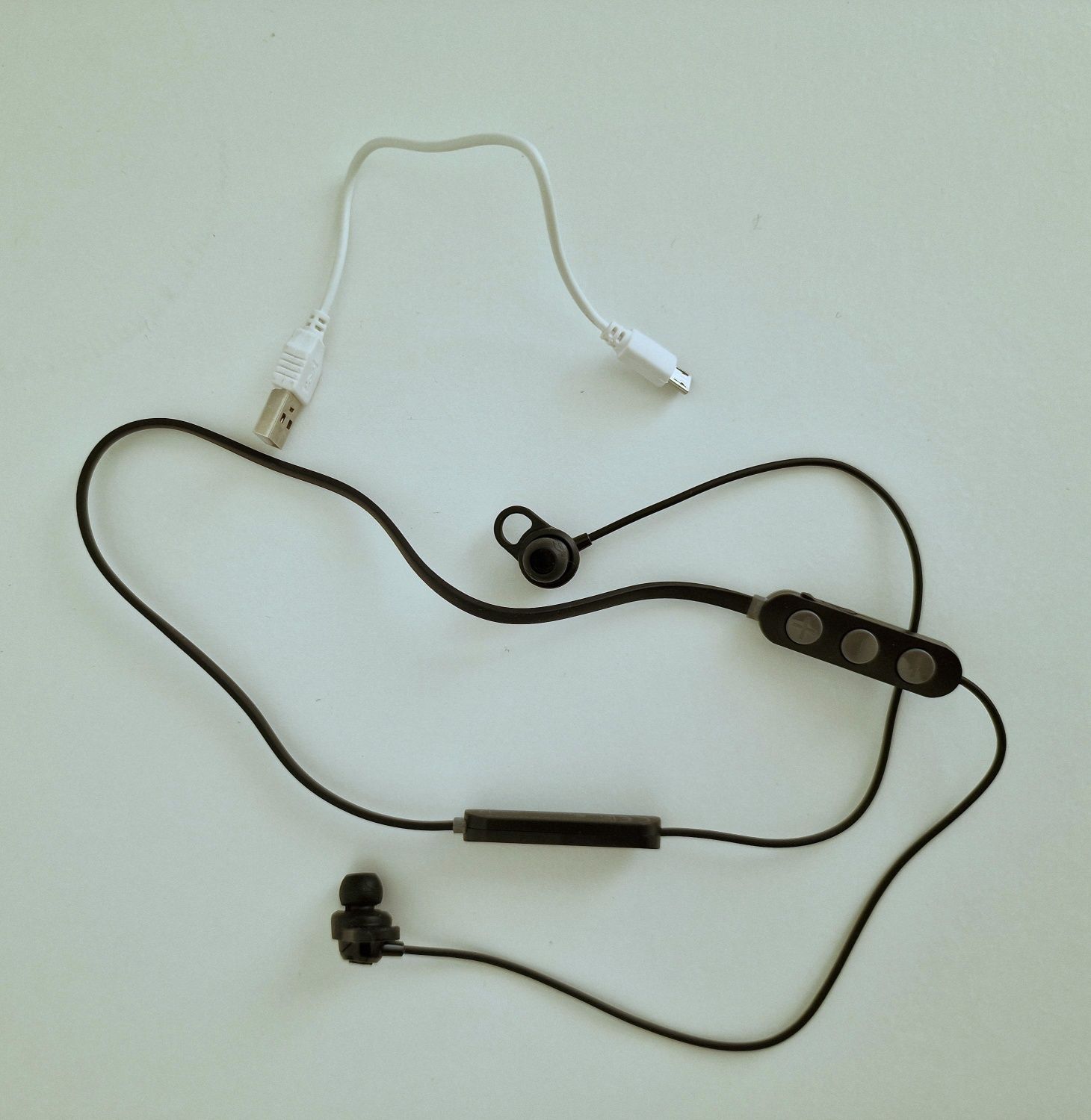 Casti Skullcandy Bluetooth