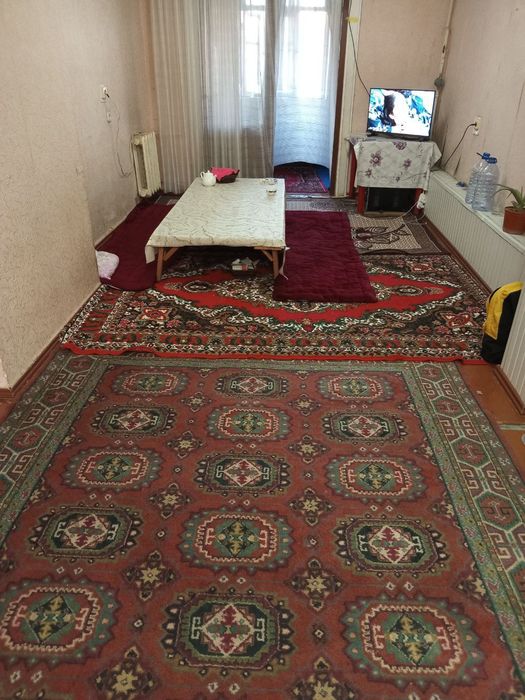 Oqiydigan va ishliydigan o'g'il bolalarni sheriklikga qoyamiz