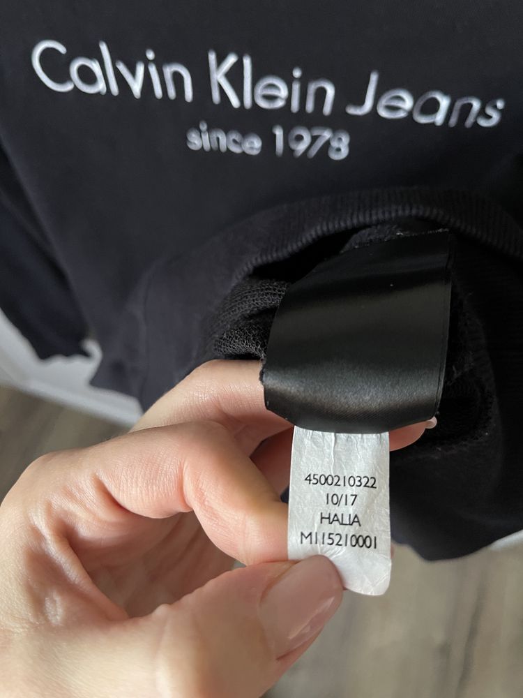 Pulover Calvin Klein