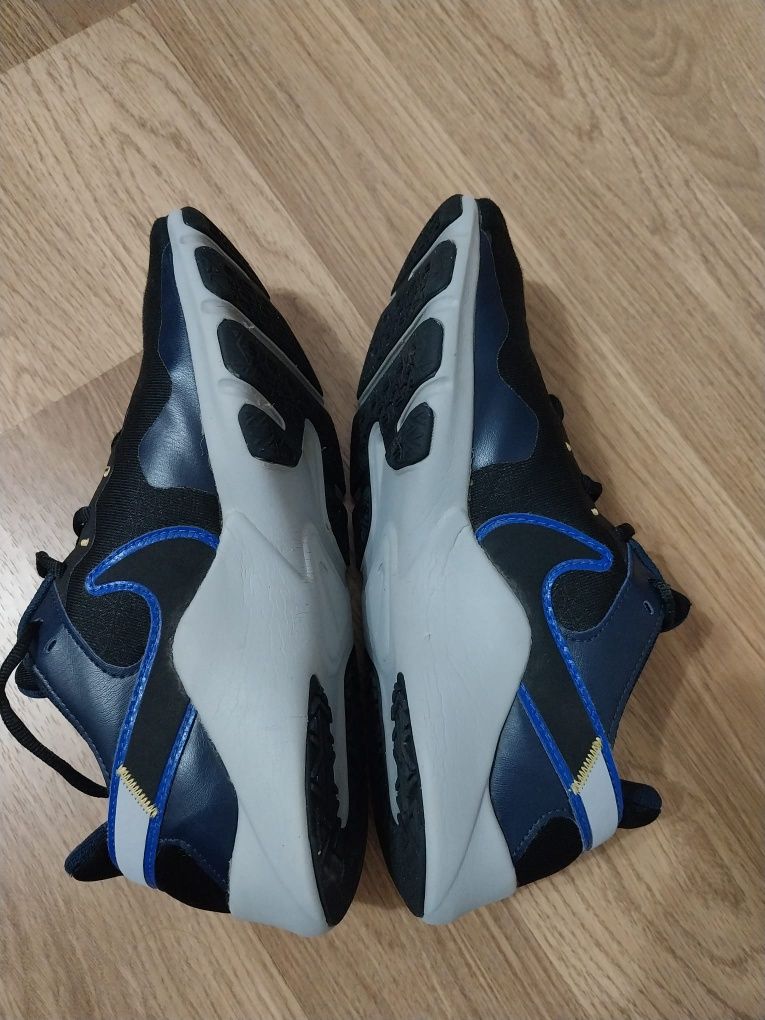 Adidasi originali Nike nr.41