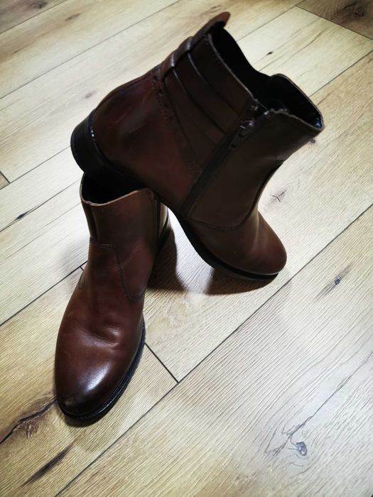 Cizme scurte de dama mărime 40