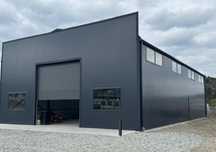 Vand hala metalică închisă cu panouri 12x35x5m preț 35000 de euro