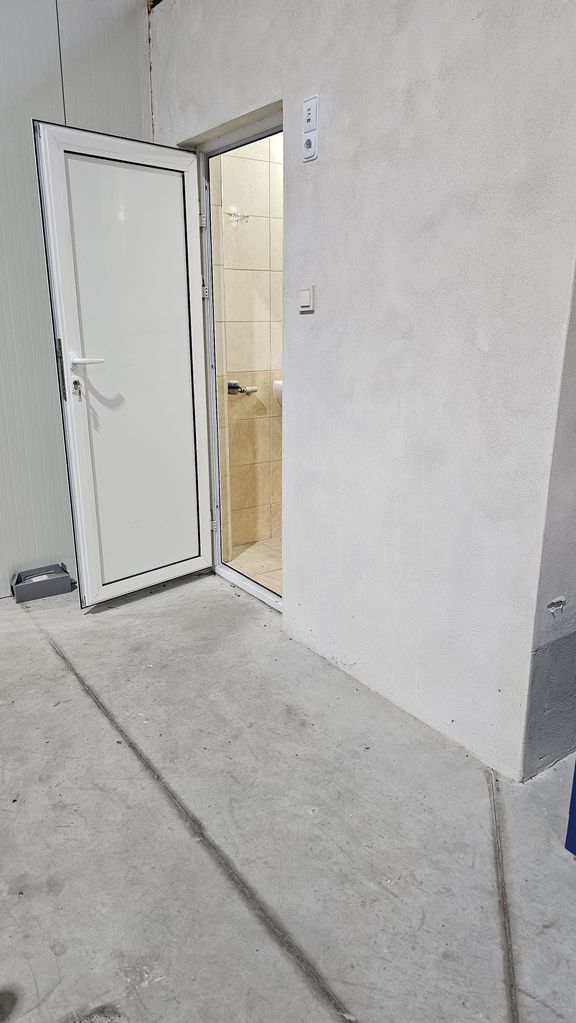 Дава се под наем Склад в Пловдив, Индустриална зона - Север - 450 кв.м за 2091 € - Снимка #8