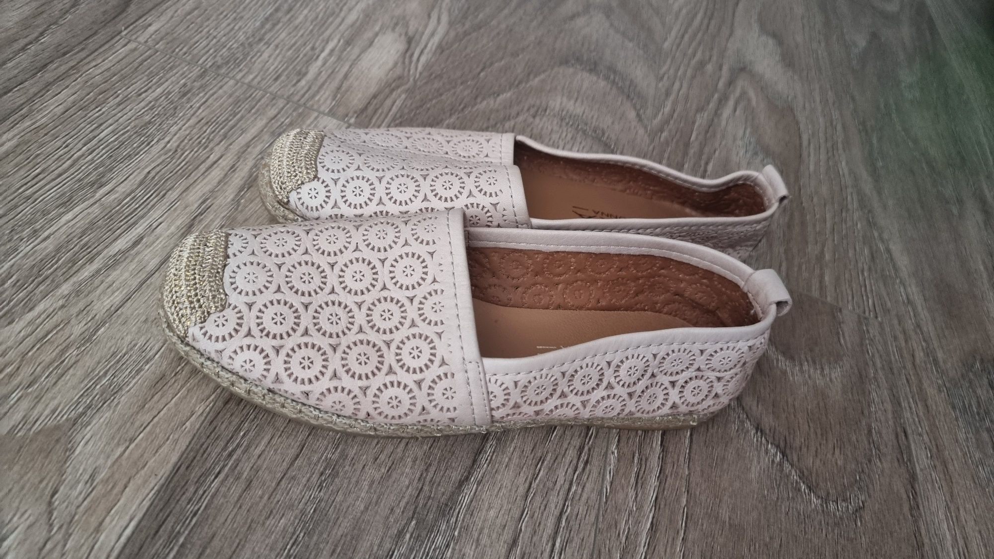 Разпродажба обвуки Nike Juicy Couture 38