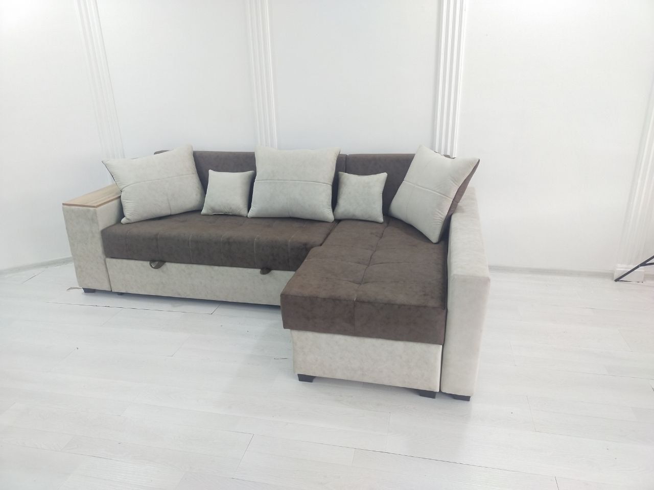 Raskladnoy Uglovoy Divan Razmer 230x150sm