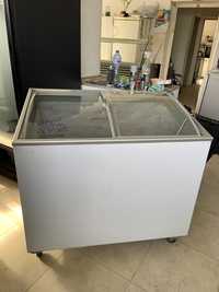 Минусова хладилна витрина РАКЛА 300 литра