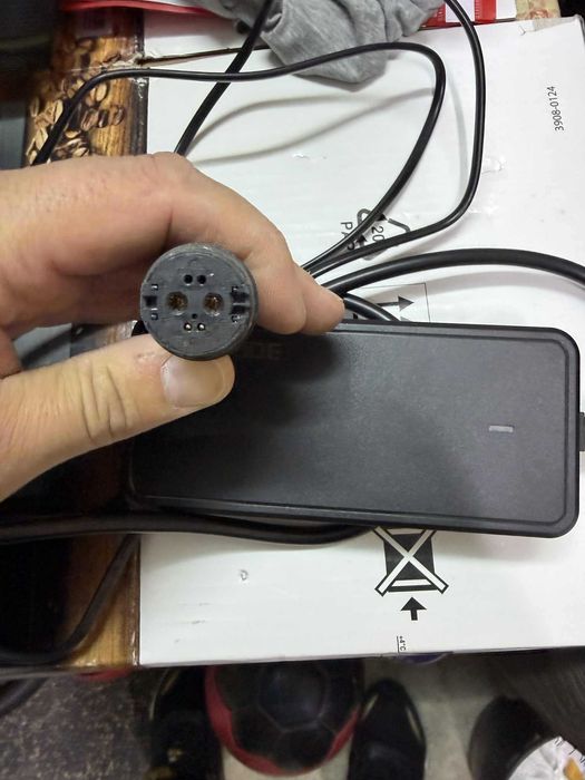 Зарядно 42V Li-Ion SPECIALIZED