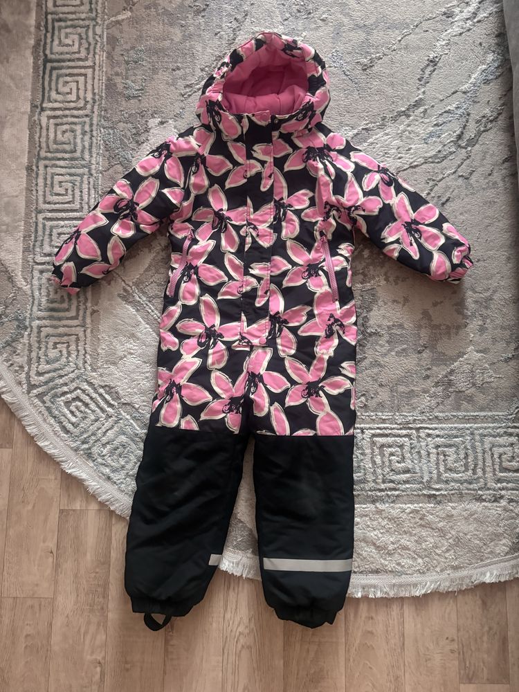 Продам детский зимний костюм