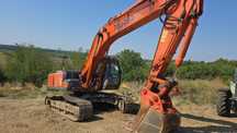 Închiriez excavator , truker,  buldoexcavatoare, cilindru , greder