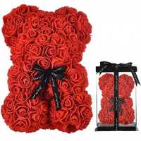 Ursulet din trandafiri in cutie 30 cm -ideal pentru cadou