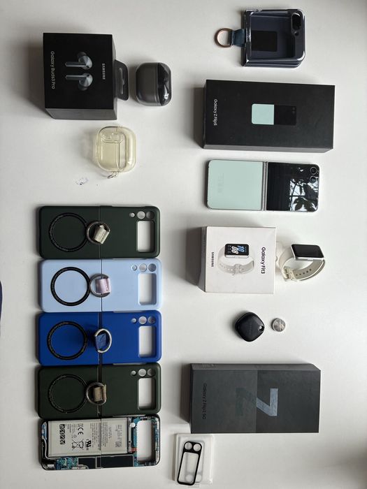 Мобильная экосистема Samsung - Flip5, Buds3pro, Fit3, SmartTag1 и т.д.