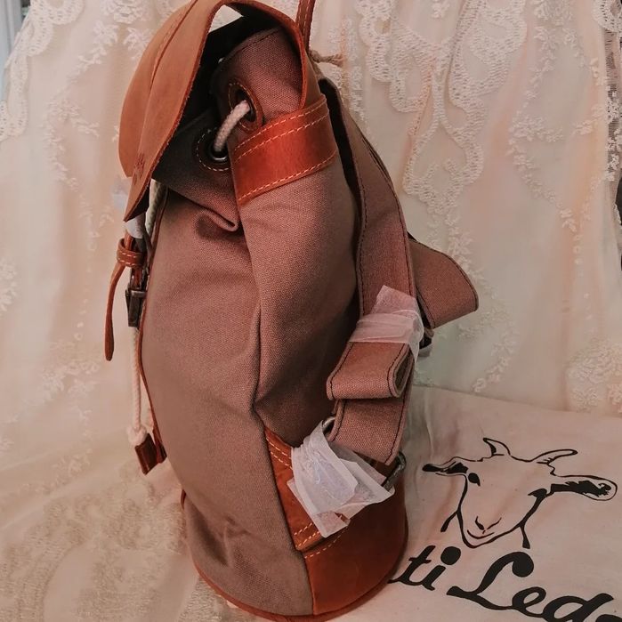 Раница,висококачествена изработка.