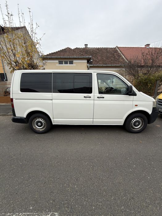 Vând sau schimb Volkswagen Transporter T5
