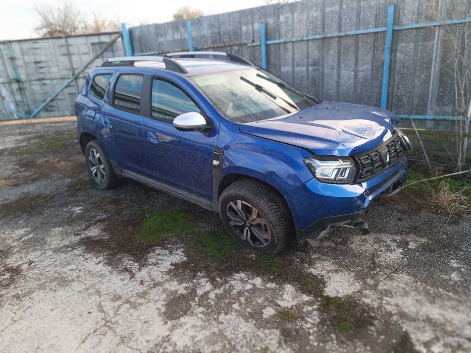 Dacia duster 1.3 tce 4x4 за части може и цяла