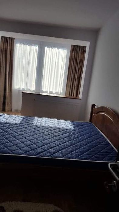 Închiriez apartament