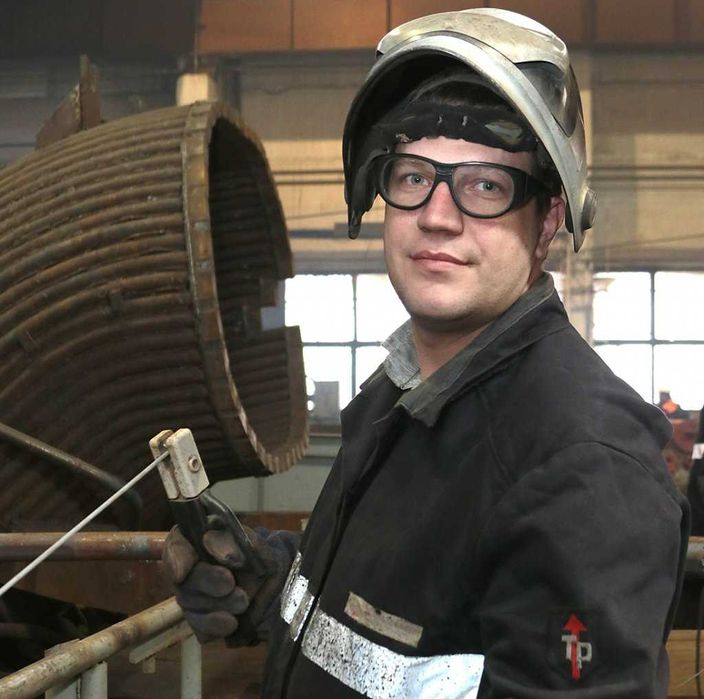 Сварщик выезд Круглосуточный выезд сварщика Выезд на вызов по сварке