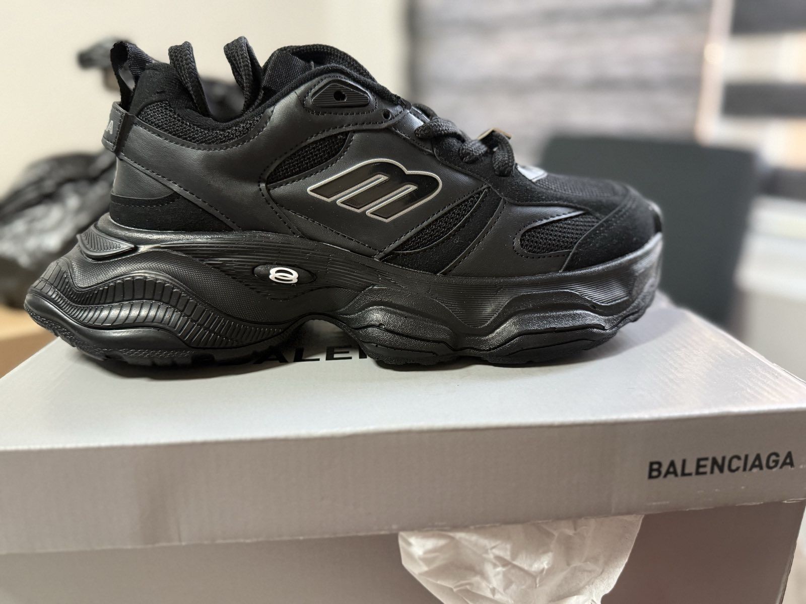 Дамски маратонки Balenciaga 37,5;39 номер
