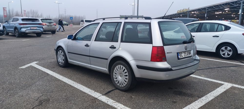 Golf 4 Variant 1.6 benzina, necesita reparatii