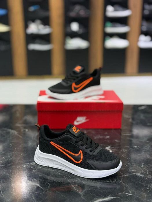 Adidasi superbi , de la 36 la 44 , super confortabil, talpa de spuma