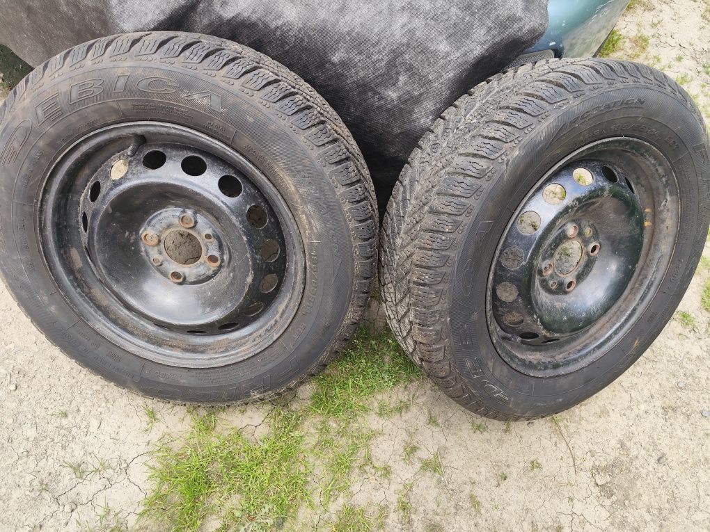 Продавам гуми 185/65/14 с джанти 4х98
