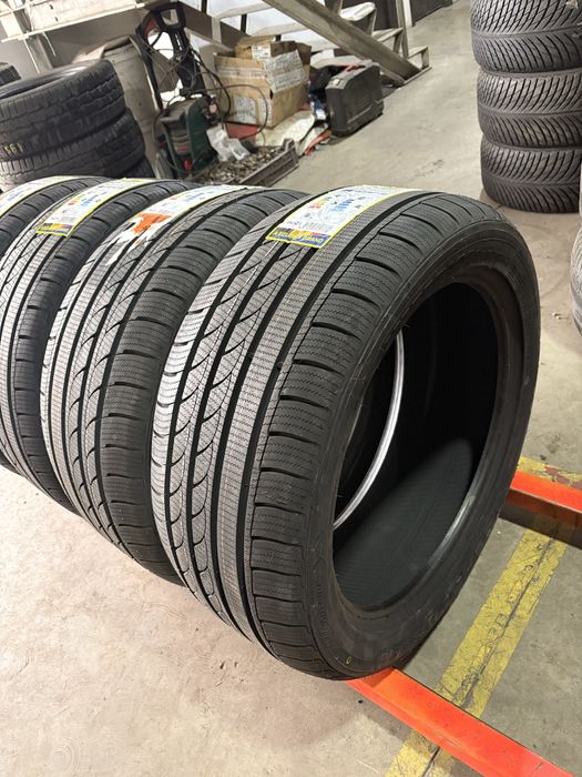 Anvelope iarna 245/45/19 Snowdragon 3 Ice-Plus S210 275 40 19