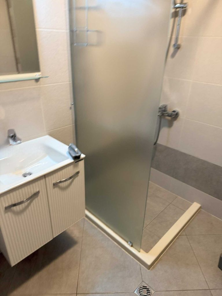 Дава се под наем Тристаен апартамент в София, Дианабад - 70 кв.м за 850 € - Снимка #10