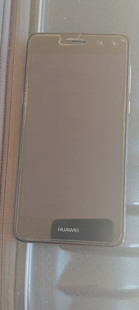 Смартфон Huawei Y6, 16GB