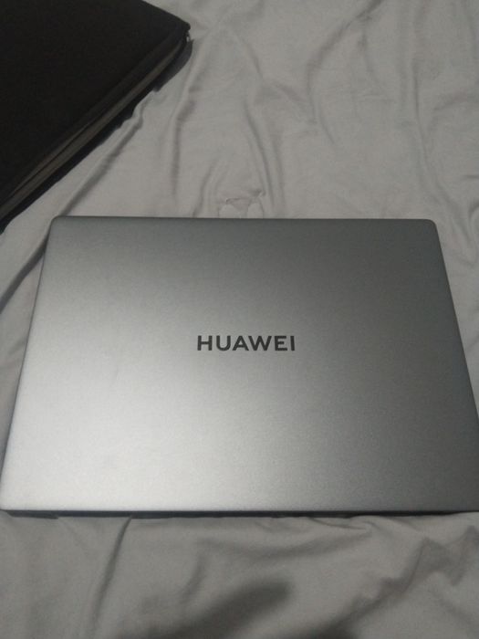 Ноутбук Хуавей..