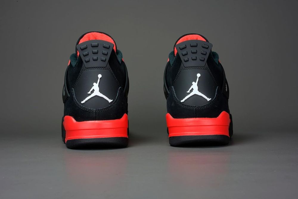 Jordan 4 Retro "Red Thunder"