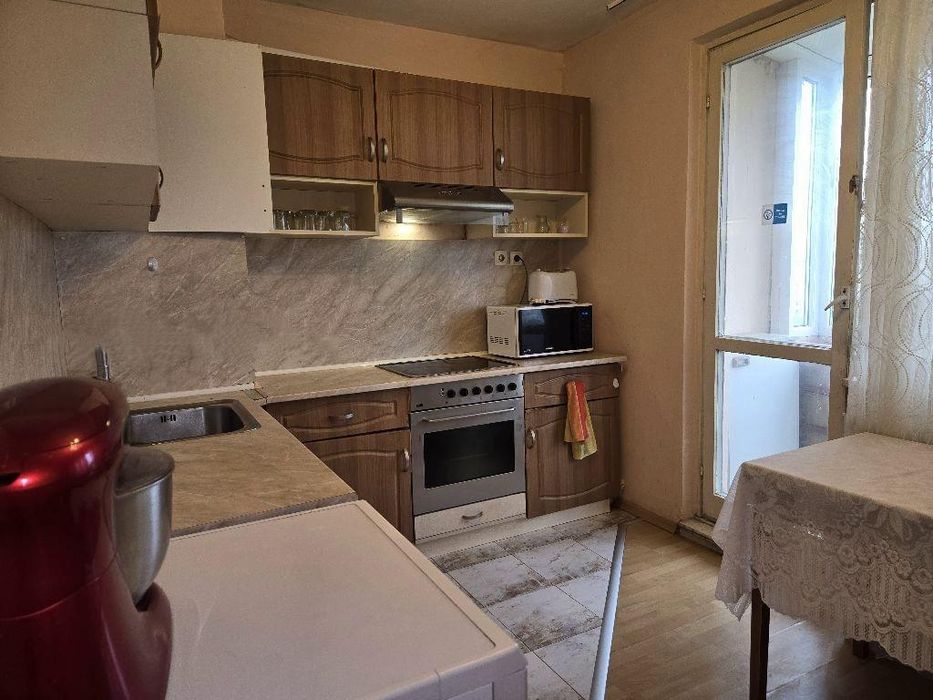 Дава се под наем Тристаен апартамент в София, Младост 2 - 90 кв.м за 600 € - Снимка #2