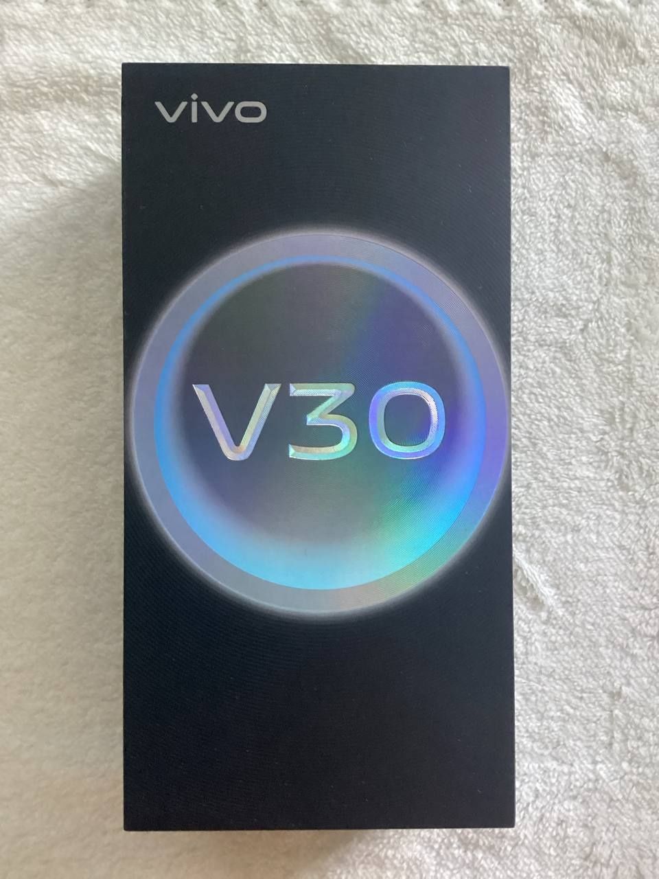 Телефон Vivo V30