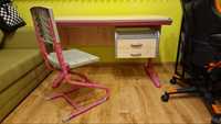 Продавам ергономично регулируемо детско бюро  със стол