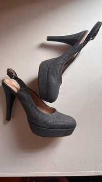 Босоножки 39-40, Италия туфли женская обувь