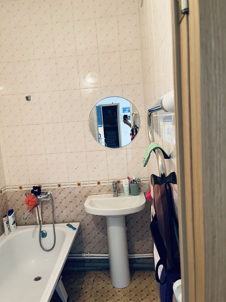 Продам дом  4микро район 15 г дом 256 кв