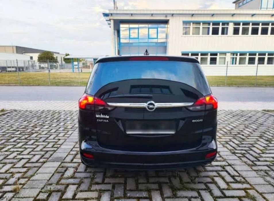 Opel Zafira Tourer - euro 6 / 10/2017