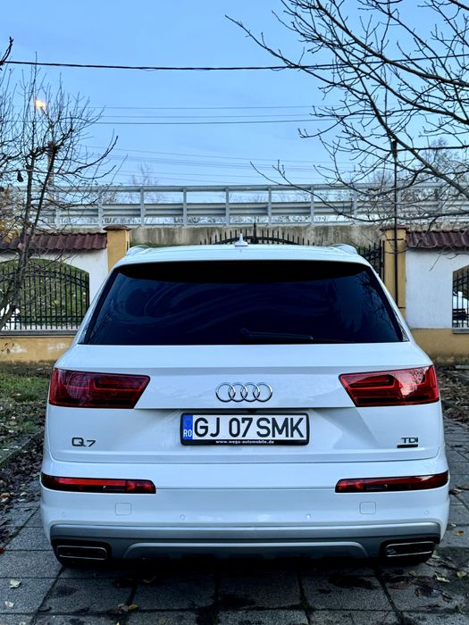 Vand Audi SQ7 2017