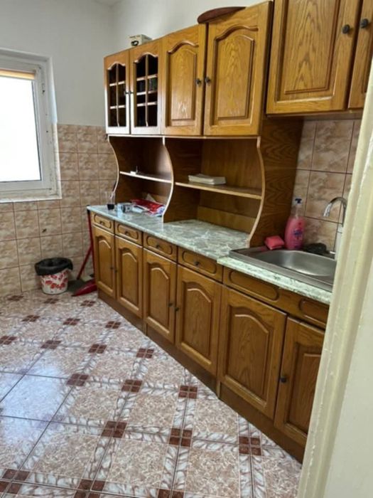 Vând apartament 3 camere