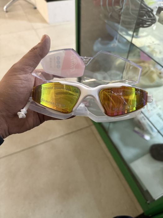 В продаже все для плавание начиная плавки очки шапочки и тд